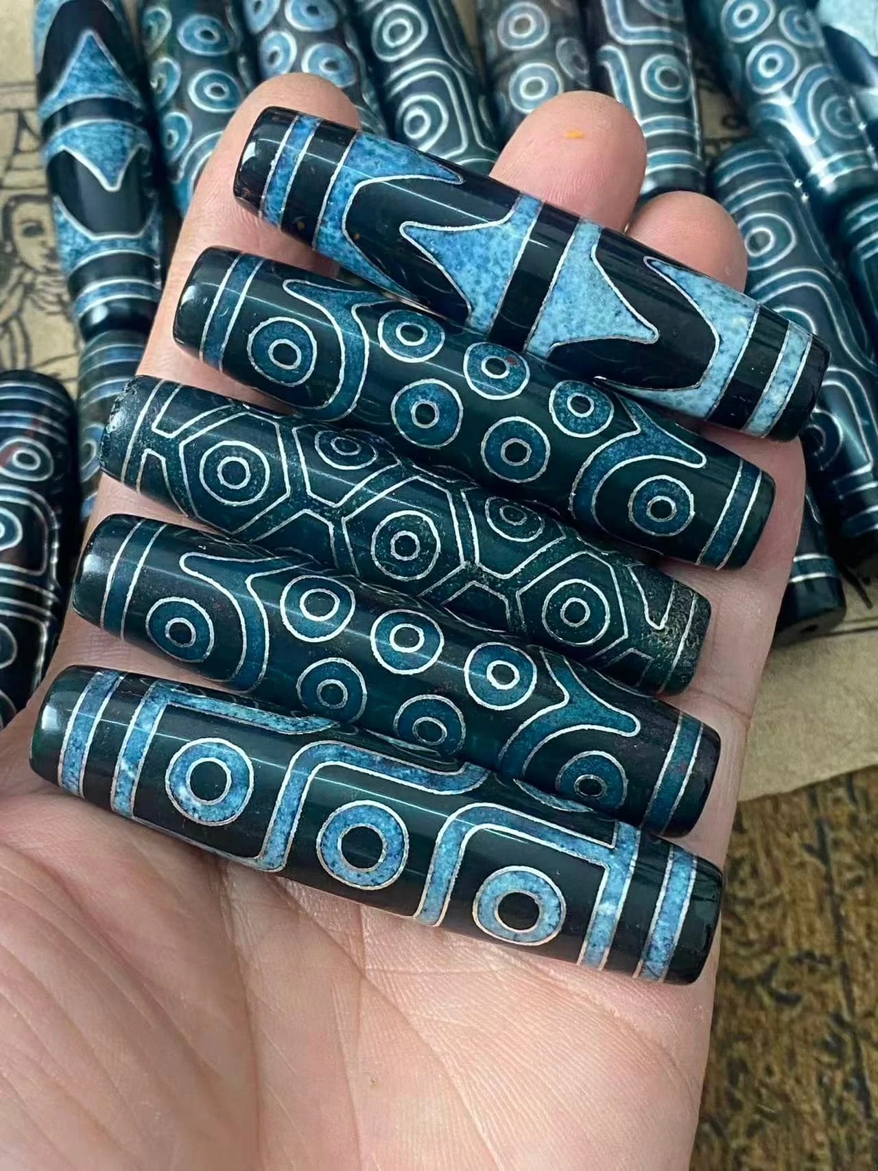 1pcs/lot 68mm Xiangxiong Silver Agate Dzi Bead Weathered Patina Double Tiger Teeth Multi-Eye Pattern Bracelet Necklace Bead