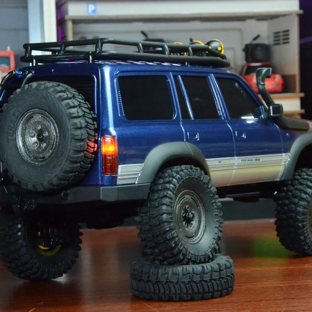 FMS RC-Auto LC80 PRO V2, Maßstab 1:10, offiziell lizenziert, 2 Geschwindigkeiten, keine Batterie, Overland Off Road Crawler RTR, elektrisches Spielzeug