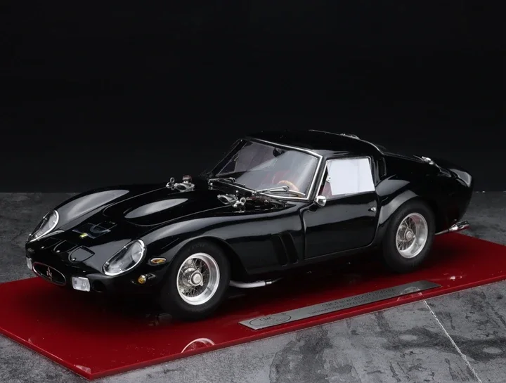 CMC 1:18 250GTO Black Alloy Fully Open Simulation Limited Edition Alloy Metal Static Car Model Toy Gift