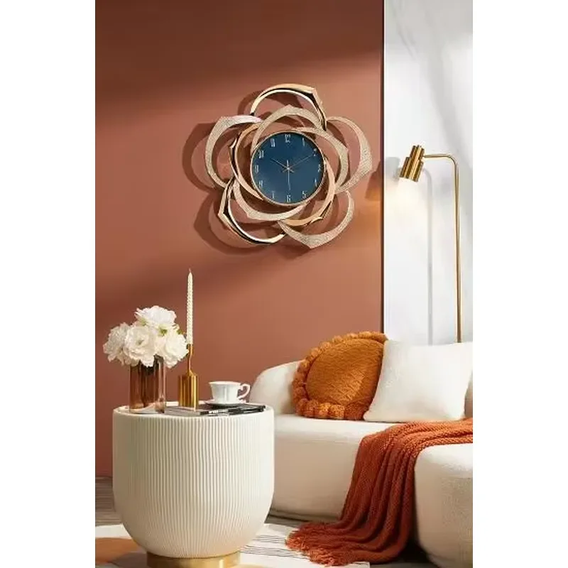 Modern Luxury Metal Wall Clock Creative Diamond Art Design Round Flower Shape Home Decor for Living Room Christmas Gift
