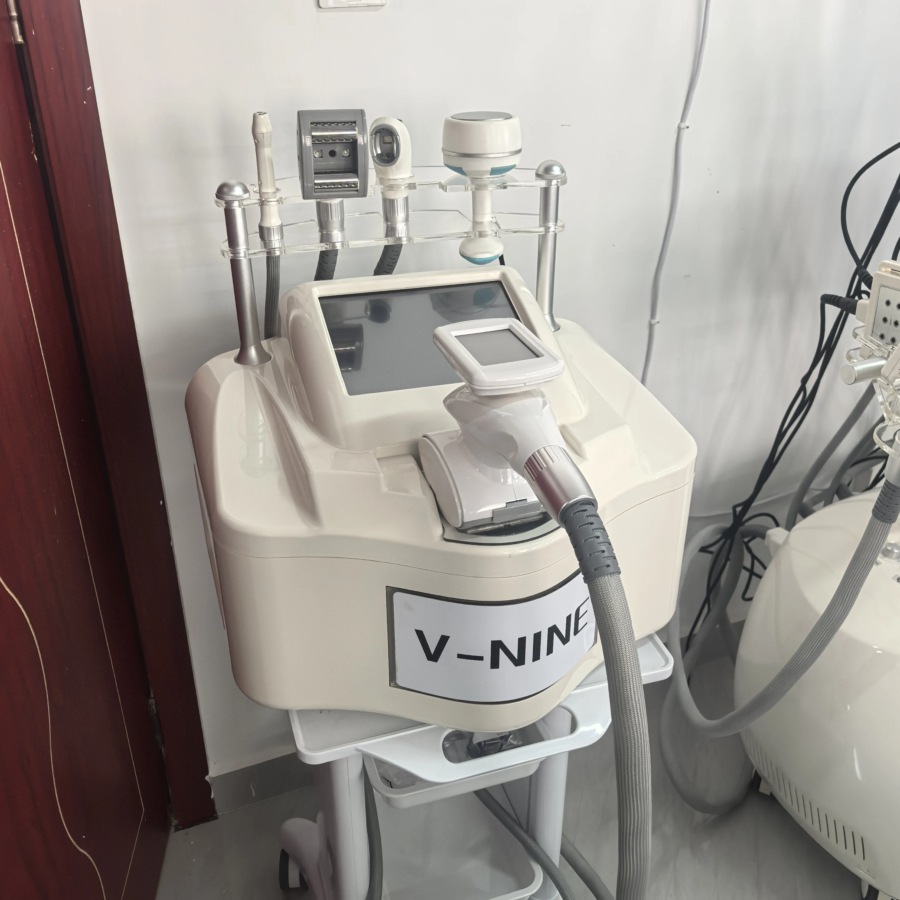 NEW V9 Vela Body Weight Loss Vacuum 80K Cavitation Slimming Roller Shaping Massage Machine Frozen Fat Removal Facial Lift