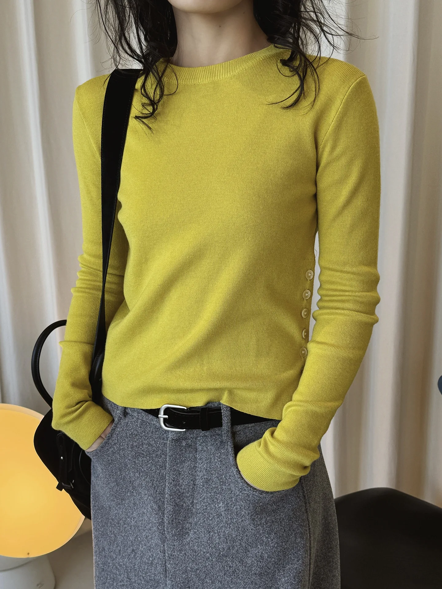 

Early spring new Korean style fashionable side button wool knitted sweater soft and sticky slim fit slimming top for women