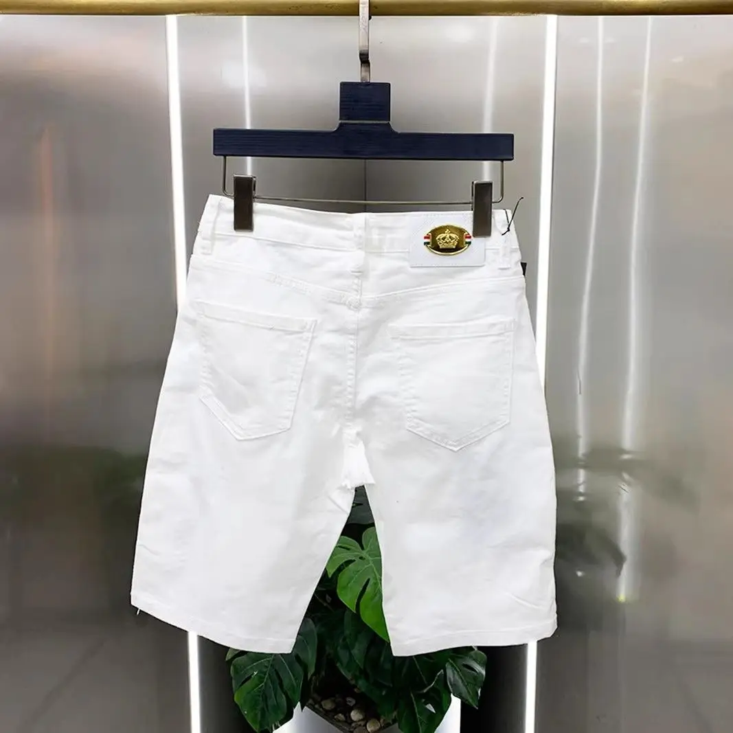 Sommer männer Elastische Weiße Denim Shorts Schlank Trendy Marke Kleine Fuß Fünf-punkt Hosen Casual Hosen Reithose Kurze Jeans shorts