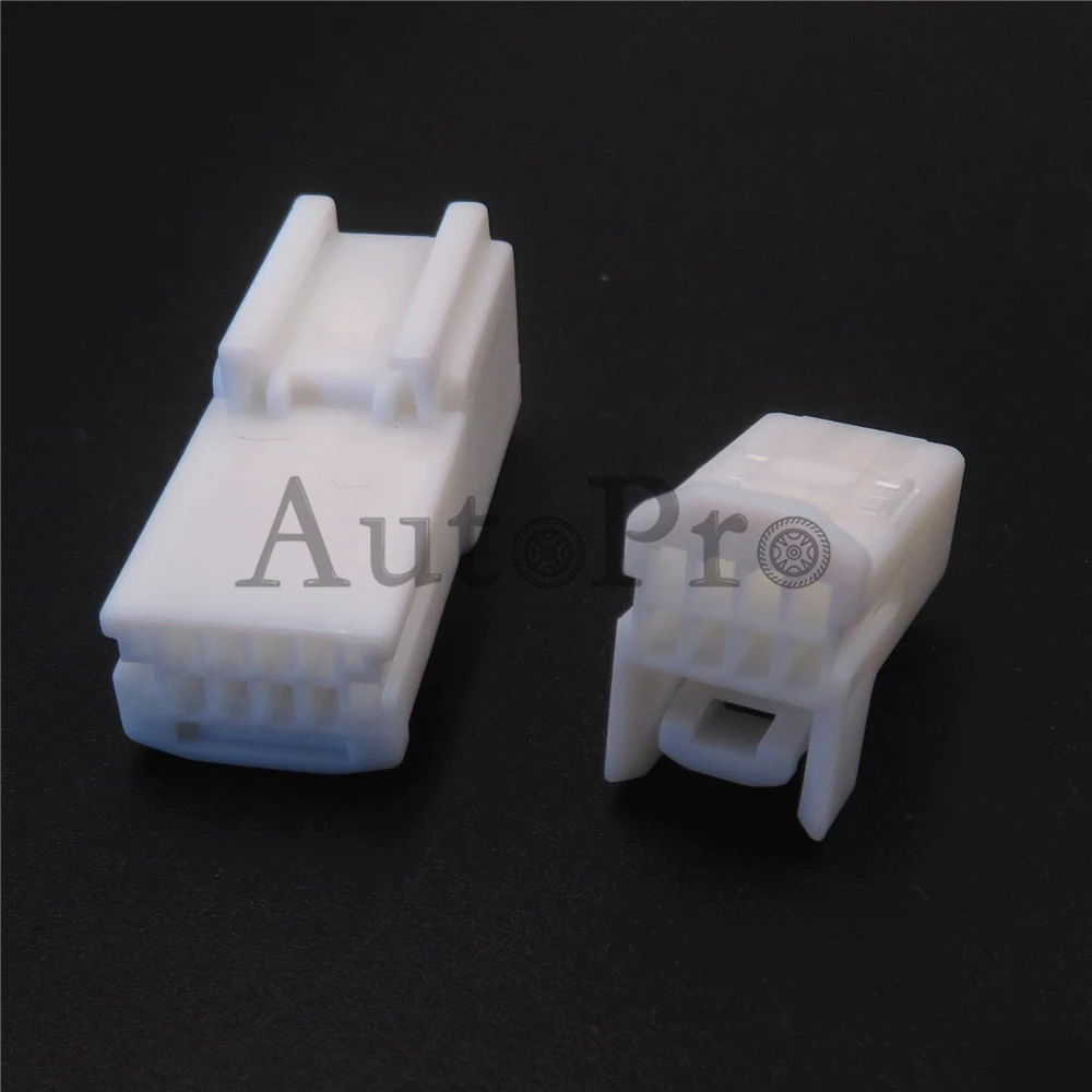 1 Set 8 Hole 1565804-1 1376352-1 Automobile AC Assembly Plastic Housing Electrical Connector Car Wire Socket For Nissan