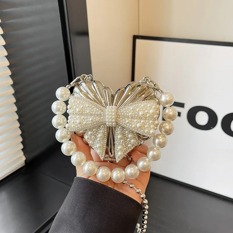 Sparkling Heart Shaped Clutch Bag with Rhinestone Bow Mini Metal Evening Purse with Pearl Chain Cute Crossbody Bag for Party view 3