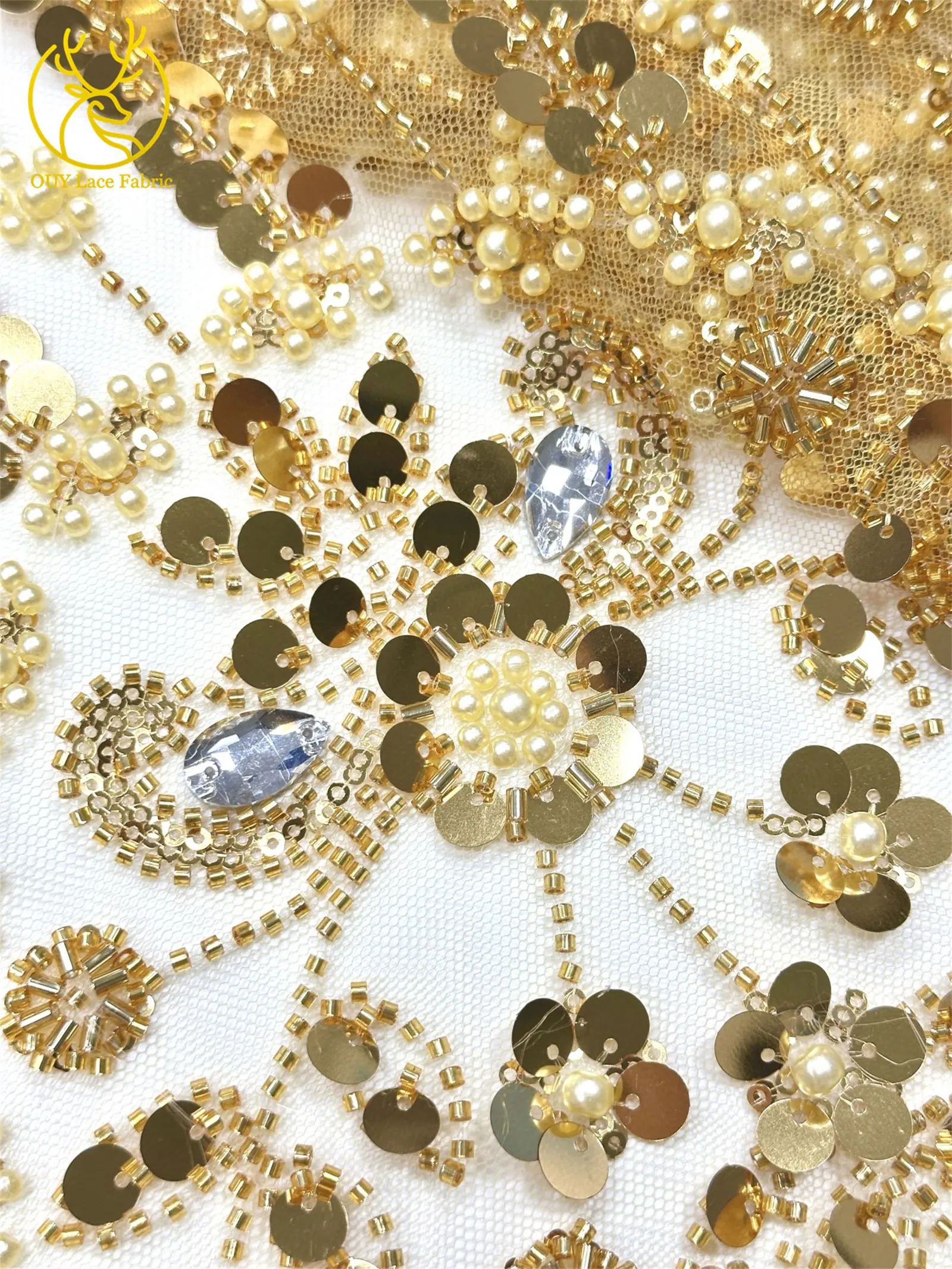 Afrikanischer Spitzenstoff in Traubenlila, französische Pailletten, bestickte Spitze, glitzernde Strass-Spitze für Brautkleider zum Nähen – Detail 16