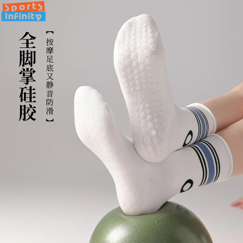 Nuevos calcetines profesionales de Pilates, calcetines de Yoga para mujer, calcetines antideslizantes de algodón que absorben el sudor, calcetines deportivos sin hueso para baile interior y Fitness