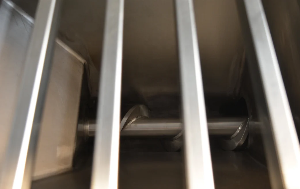 Robuster gefrorener Fleischwolf mit einer maximalen Kapazität von 5000 kg