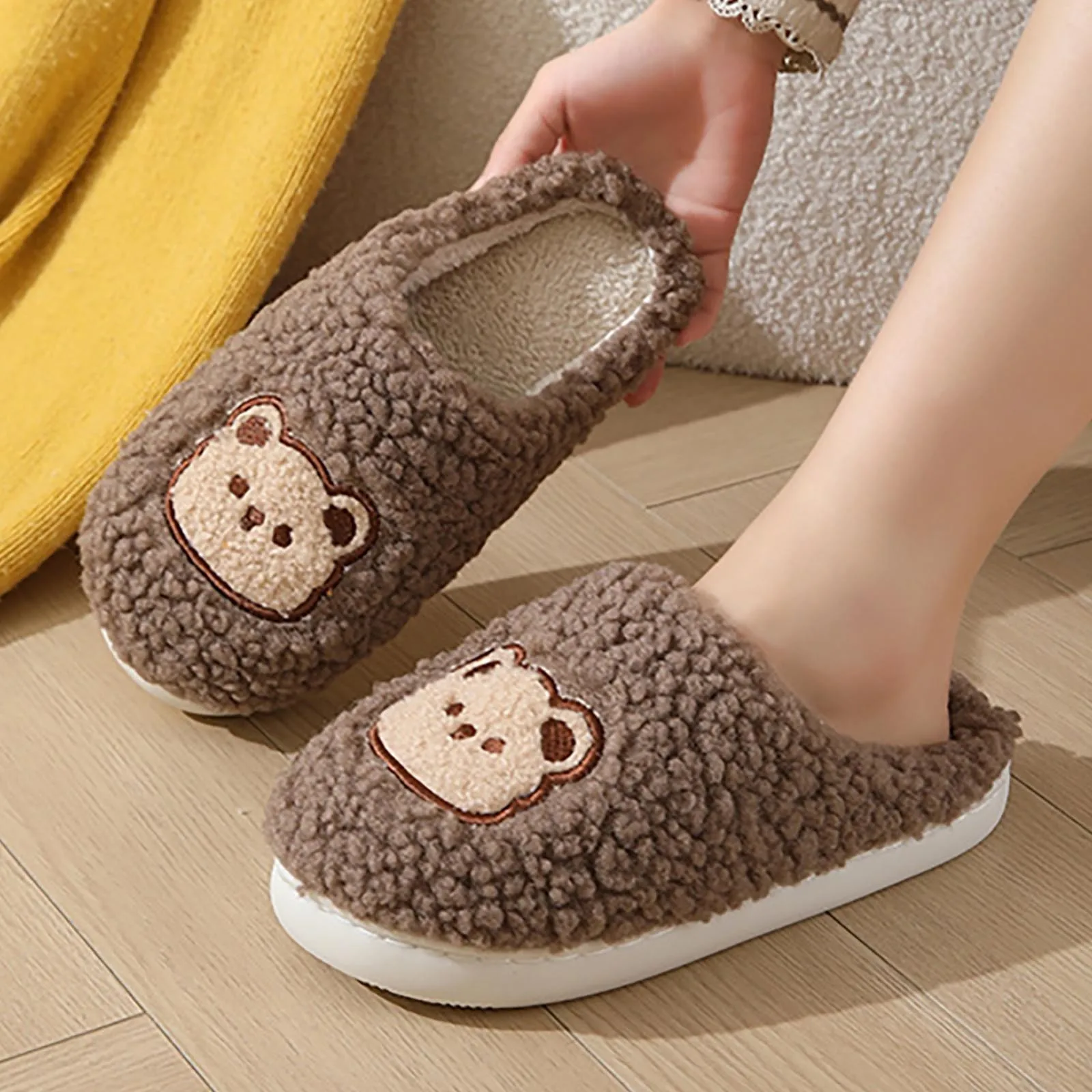 

Couples Home Slippers Warm Plush Women Men Slipper Winter Shoes Indoor New Fashion Non Slip Casual Cute Cartoon Animal Slides