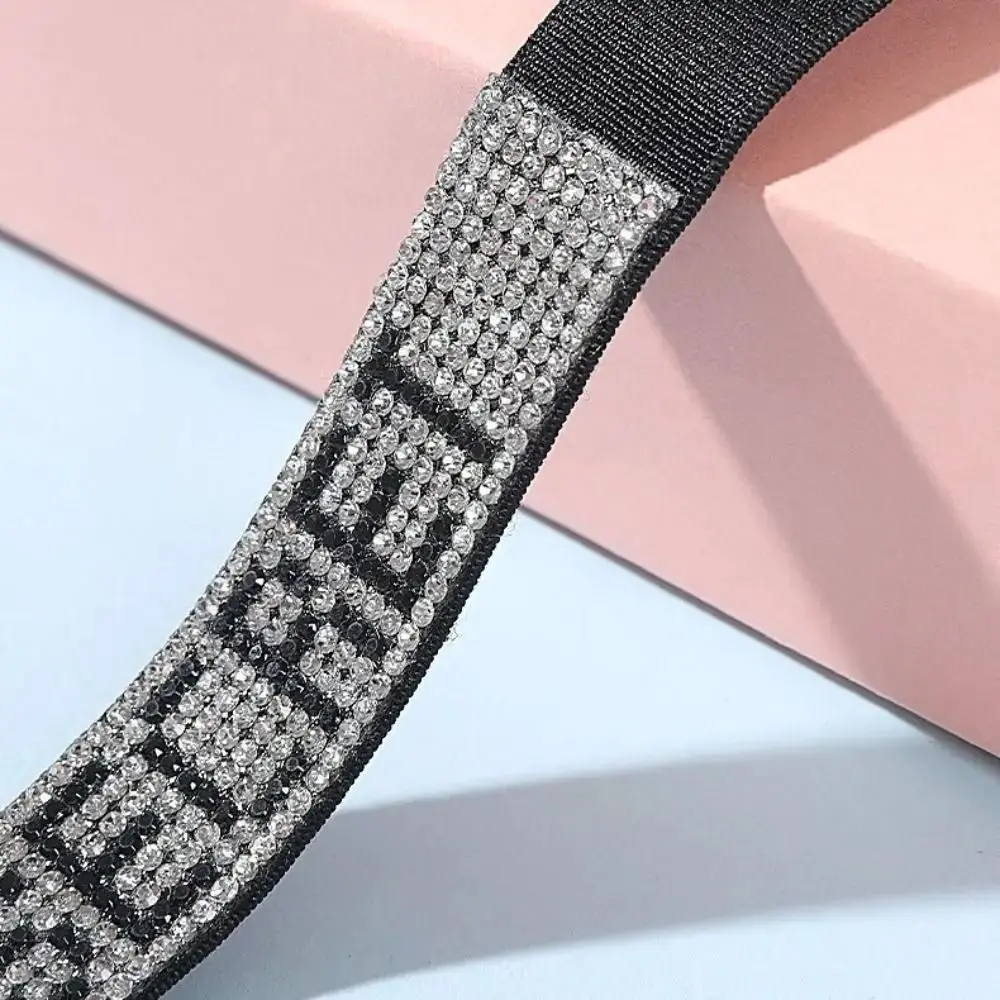 Strap Letra Strass Bra, Double-Ombro Sutiã Acessórios, Roupa Interior Anti-Slip Buckle Belt