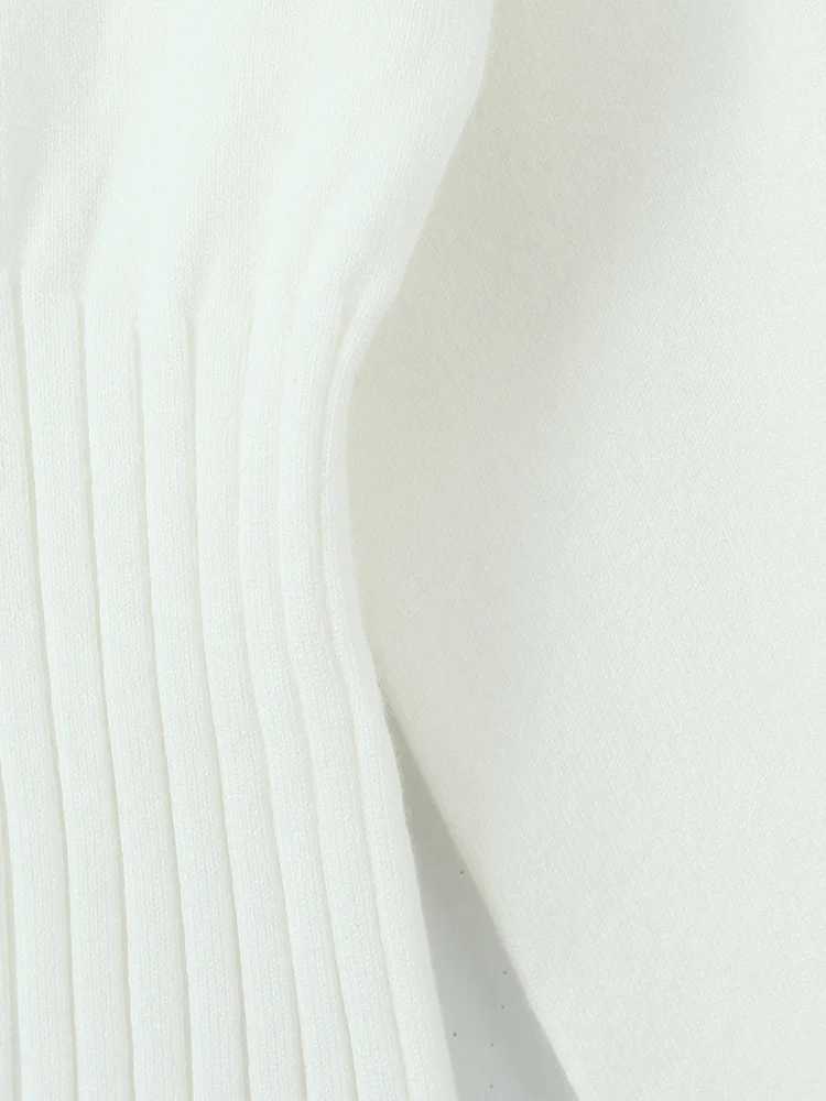 ملابس نسائية جديدة على الطراز الأوروبي، عصرية ومتعددة الاستخدامات، خط عنق مكشكش أنيق، سترة متماسكة مضلعة بخصر ربط.