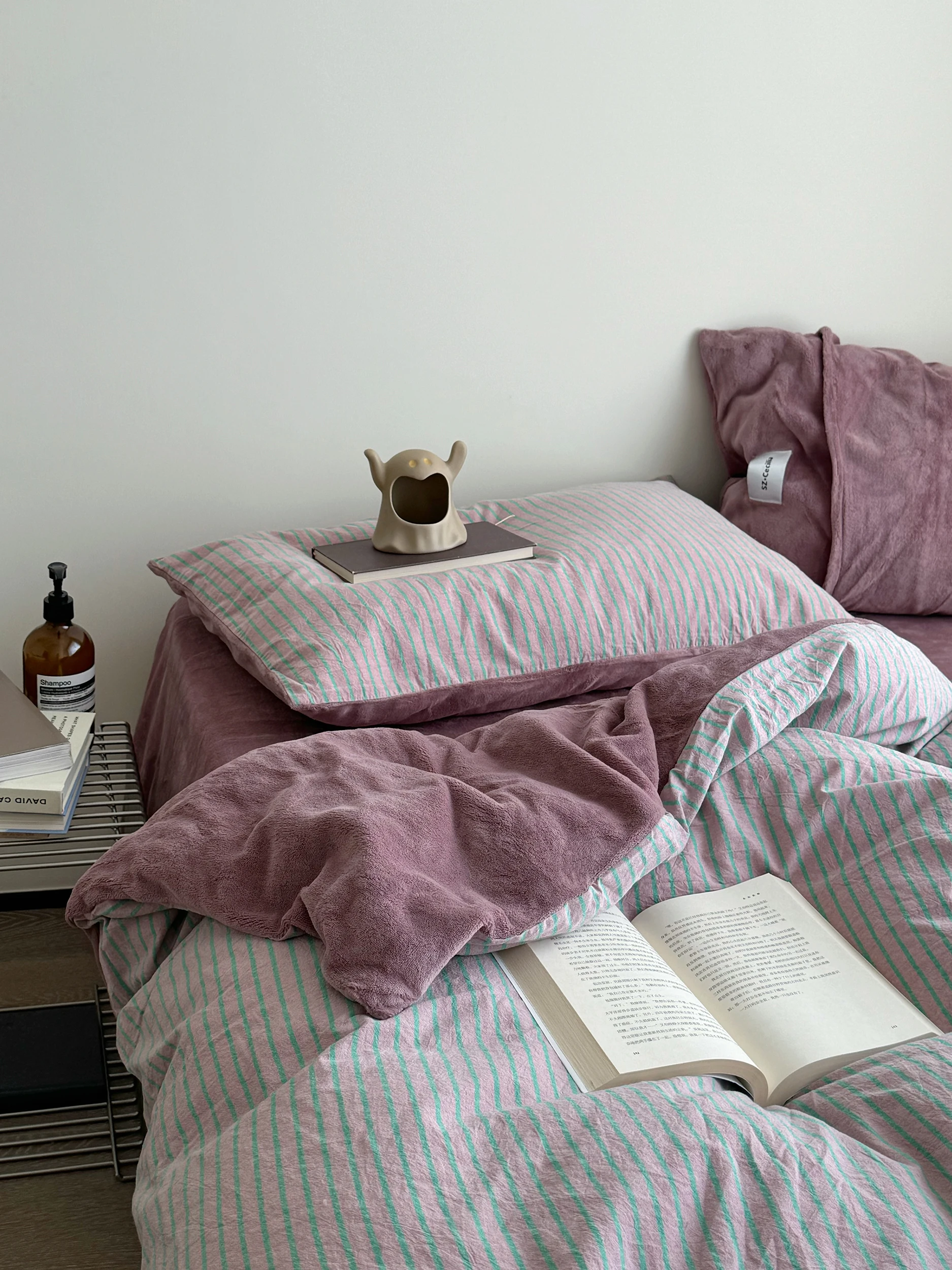 YAKEHOME Silent Fabric Retro Pink Purple Striped a Version Pure Cotton B Version Milk Velvet Four Piece Bedding Set Quilt Cover