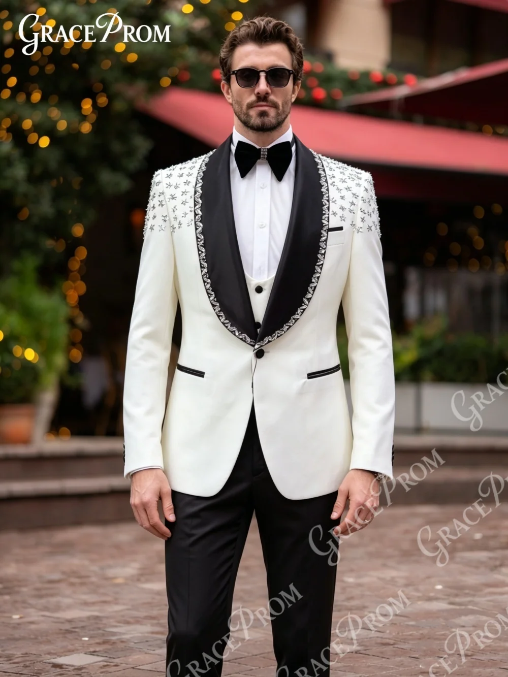 Luxury Shoulder White Jacket Black Pants Men 3PCS Tuxedo Set Satin Shawl Collar Groom Suit Wedding Evening Banquet Homecoming