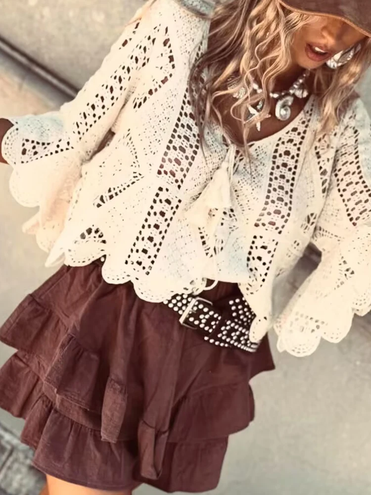 Stijlvol uitgehold mesh vakantieshirt Zomer uitlopende mouwen Pure kleur strand cover-up Lady V-hals doorzichtige veter-top voor woon-werkverkeer