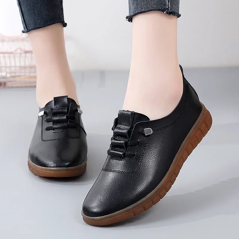 2024 New sneakers women casual shoes Spring Autumn Flats Genuine Leather Moccasins Woman Slip-on Loafers Female Boat Shoes