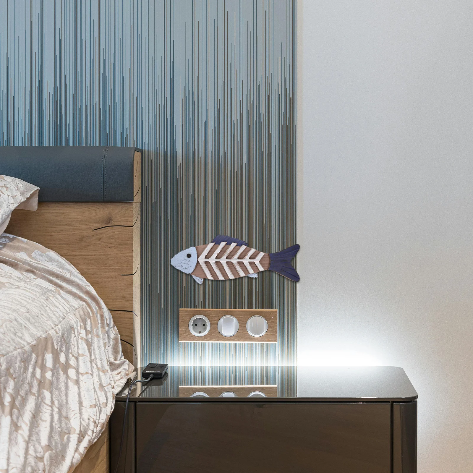 

Mediterranean Style Fish Shaped Hanging Ornament Wooden Wall Fish Decor for Home Restaurant Ocean Room Decoration