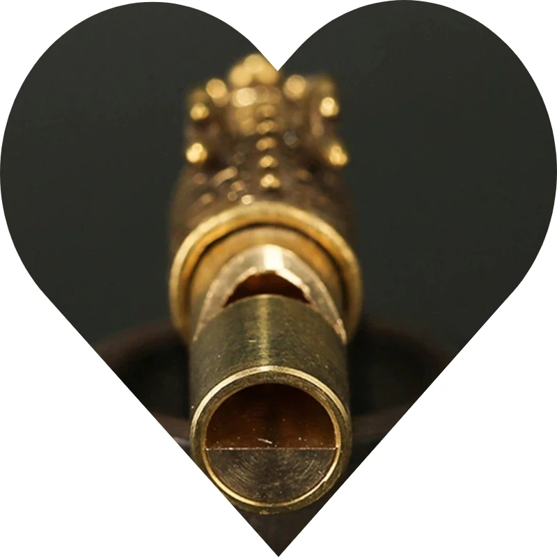 Handmade Brass Dragon Head Whistle Car Keys Chains Pendants Men Women Outdoor Survival Tools Whistles Necklaces Keychains Charm