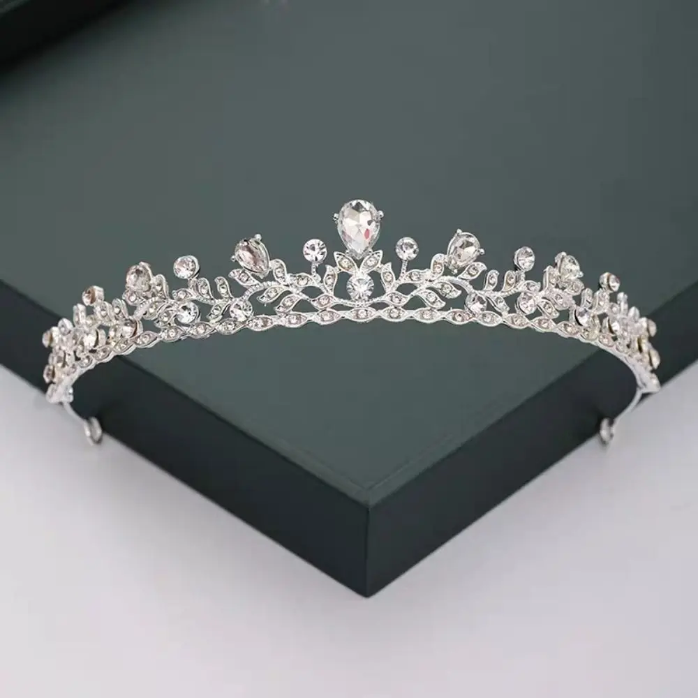 New Crystal Rhinestone Bridal Crown Tiara Alloy Micro Pave Zircon Princess Crown Lightweight Elegant Wedding Tiara Birthday