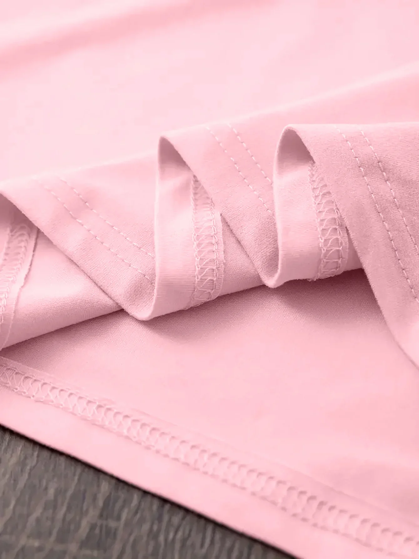 تي شيرت نسائي برقبة دائرية مع تي شيرت كاجوال بأكمام قصيرة مطبوع عليه رسوم كرتونية خنزير وردي لطيف، جرافيك مريح ومتعدد الاستخدامات Y2K