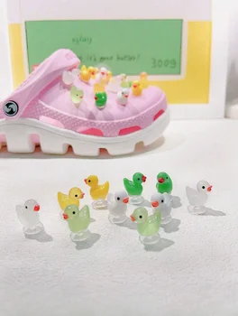 6 best sales Crocs gibits - №4