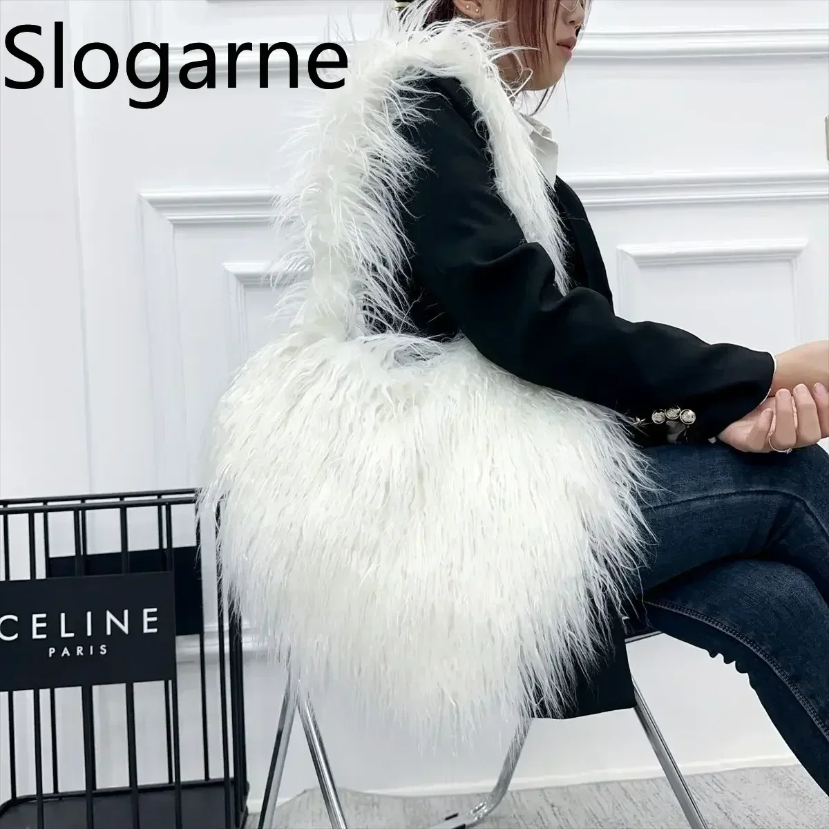 Elegant Mongolia Fur Underarm Bag Women Luxury Faux Fur Handbag Ladies Fluffy Shoulder Bag New Furry Heart Tote Messenger Bags