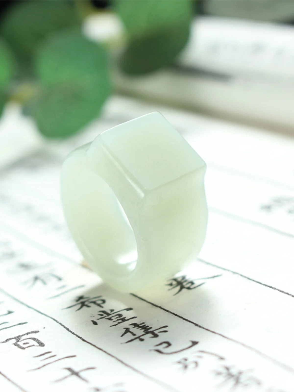 

Hetian jade white jade saddle ring square can be engraved and customized men's and women's classic fashion big ring