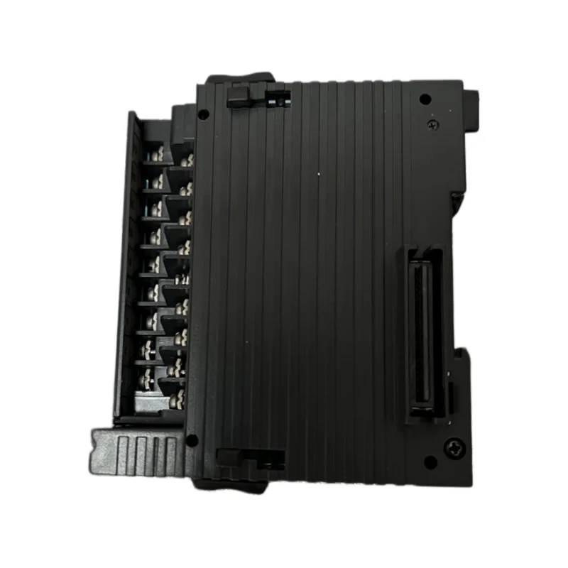 KEYENCE KV-B16TA KV-B16RC  PLC Programmable Controller 16 Point Screw Terminal Block Used for Converting Signals in Stock