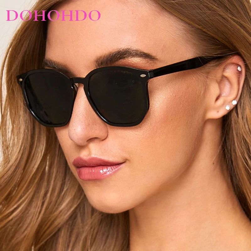 

Popular Rivet Design Sunglasses Women Men Vintage Brand Outdoors Sports Summer Traveling Sun Glasses UV400 Gafas De Sol Mujer