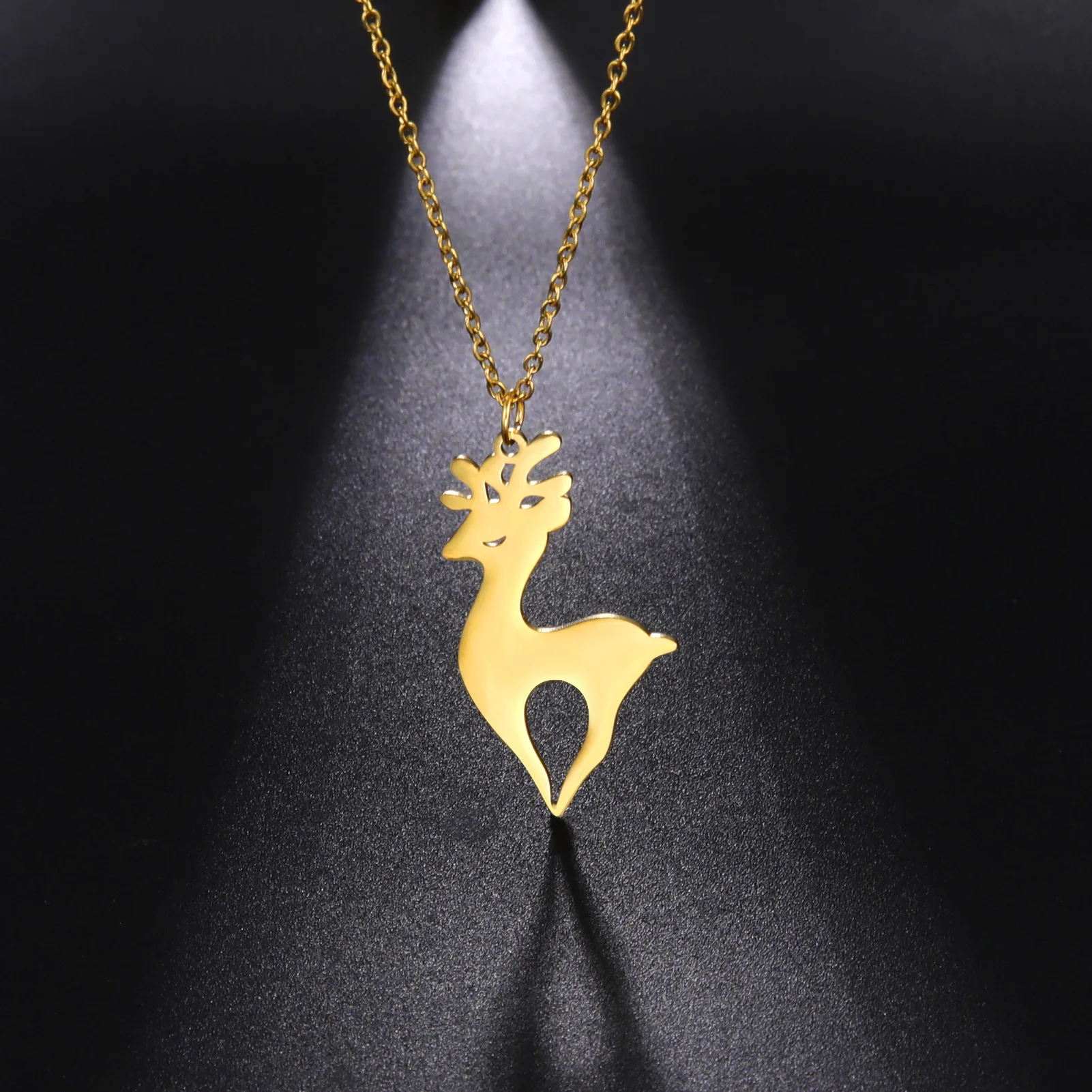 

AETEEY Cute Elk Deer 18K Gold Plated 304 Stainless Steel Pendant Necklace Cartoon Animal Jewelry for Festival Unisex