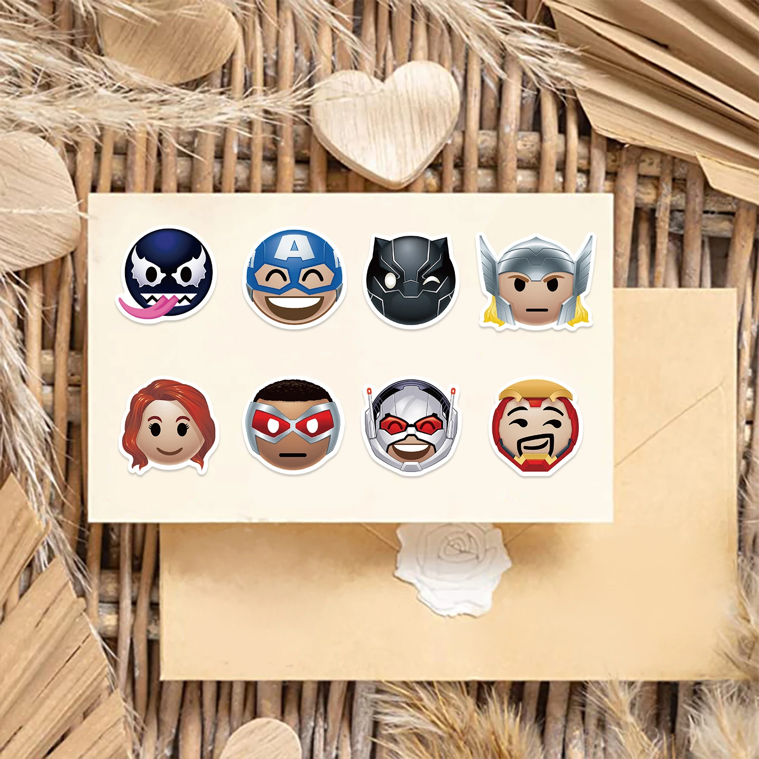 ディズニー 50 個の絵文字 アベンジャーズ ステッカー 日記 ラップトップ 荷物 スケートボード 漫画ステッカー 楽しい クラシック ギフト デコレーション