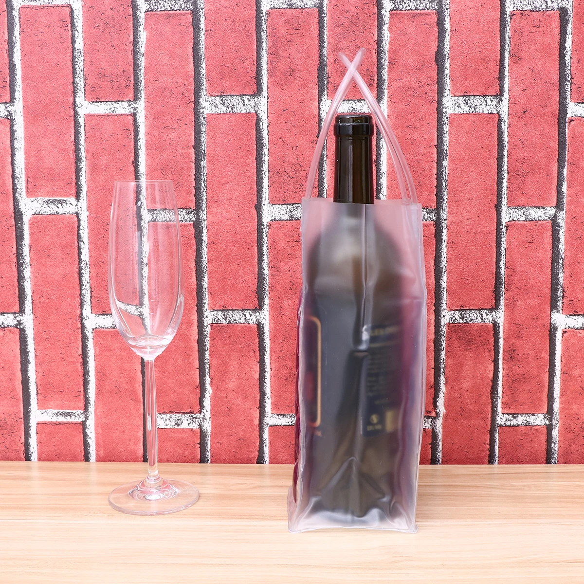 

750 ML Purple Bottle Cooler Freezer Bag Cooling Hydrogels Eco-friendly Carrier Chiller Beer Holder Chilling