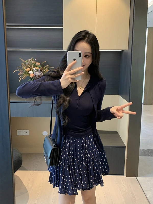 

Корейский вязаный кардиган XIN, жилет на бретелях, юбка с цветочным принтом, комплект для похудения, женский модный костюм-тройка, осень