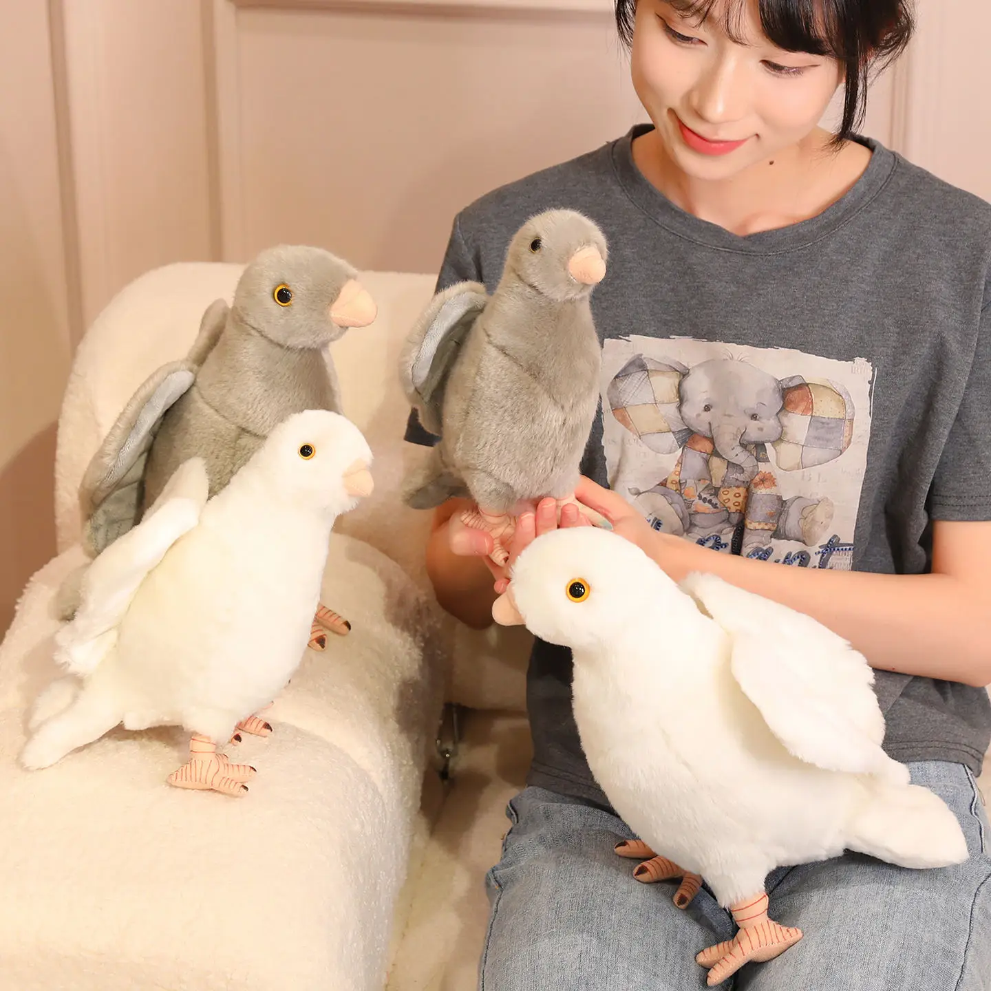 

New Lifelike Bird Plush Toys Simulation White Green Pigeon Lovely Magpie Stuffed Animal Doll Photography Props Home Decor Gifts