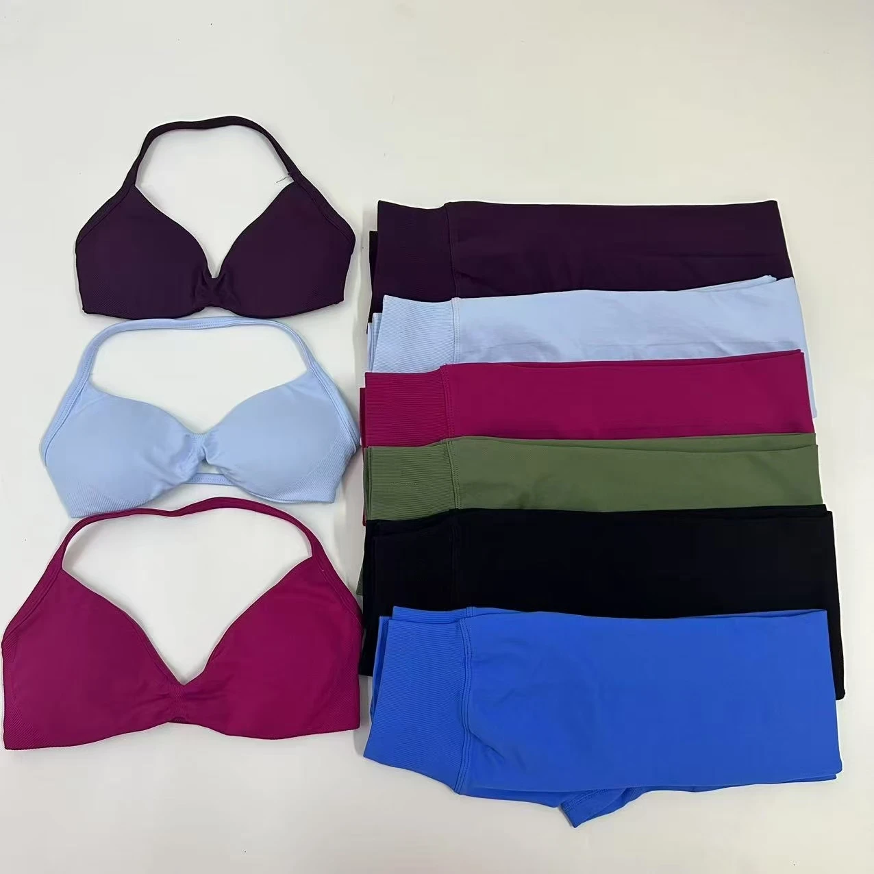 2pcs Seamless Yoga Set Women Yoga Scrunch Leggings Set Strappy Halter Sports Bra Fitness Gym Clothing Workout Set