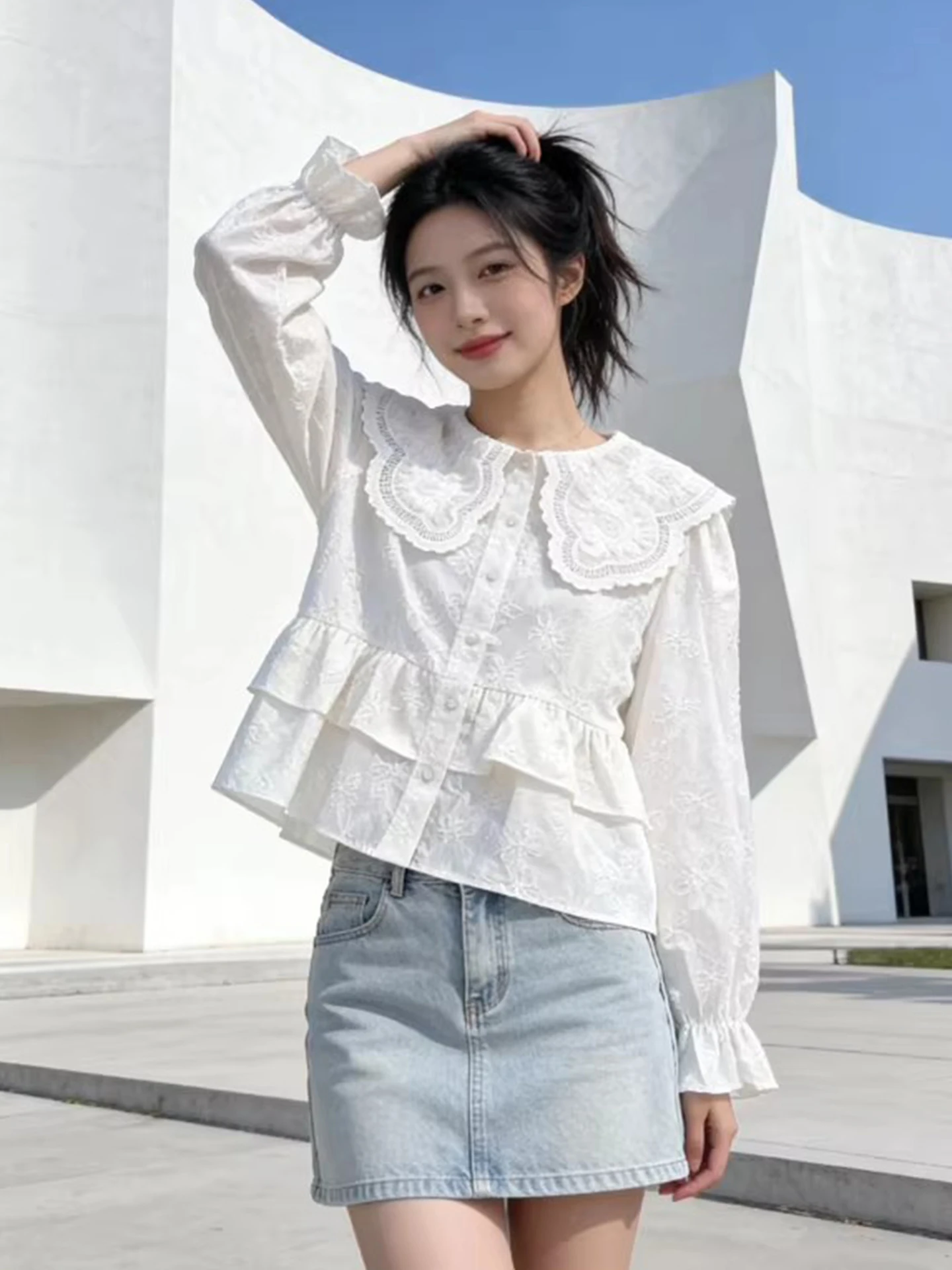 

Liangliang Home Spring New Gentle Style Heavy Embroidery Lace Doll Collar Double Layer Flounce Long Sleeve Women's Shirt