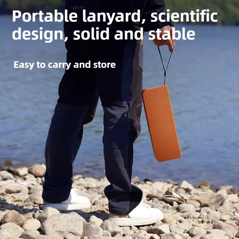 Taburete portátil plegable para acampar y pescar, banco de bolsillo multicolor, fácil de guardar, estable para exteriores y para esperar en filas en trenes de alta velocidad