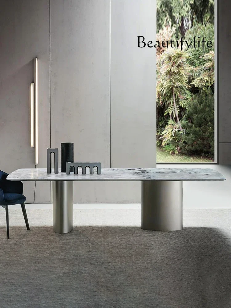 

Итальянский минималистичный обеденный стол Современный минималистский обеденный стол из натурального мрамора для ресторана