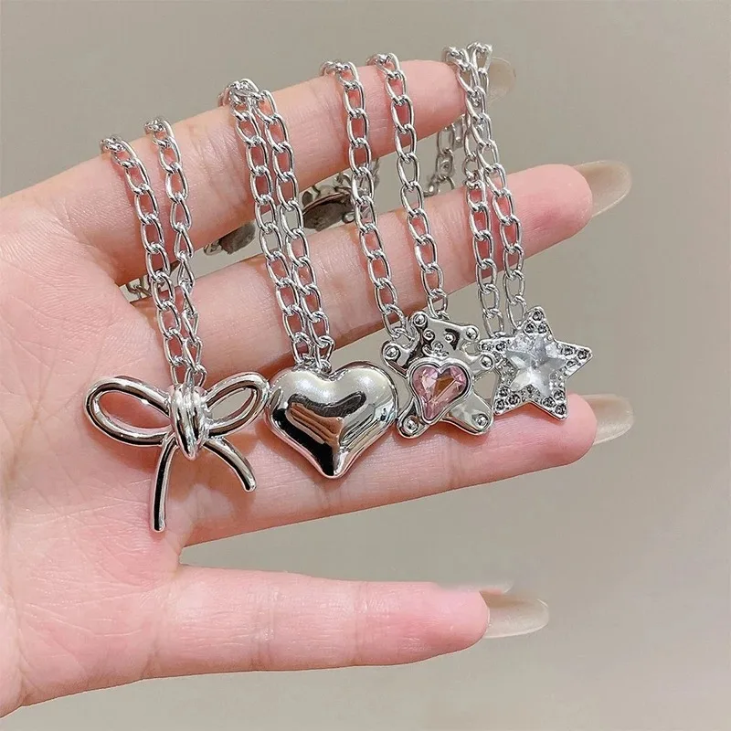 Adjustable Butterfly Decor Clothing Clips, Instant Sleeve Shortening Clips for Shirts Dresses Pants, Fashion Garment Fasteners