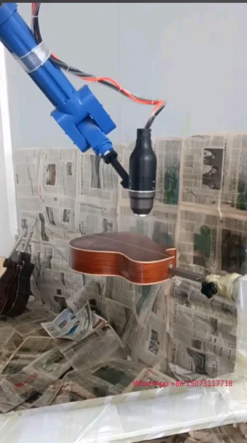 Automatyczny robot do malowania drewnianych mebli, programowanie darmowe, malowanie automatyczne ramionem robota do mebli.