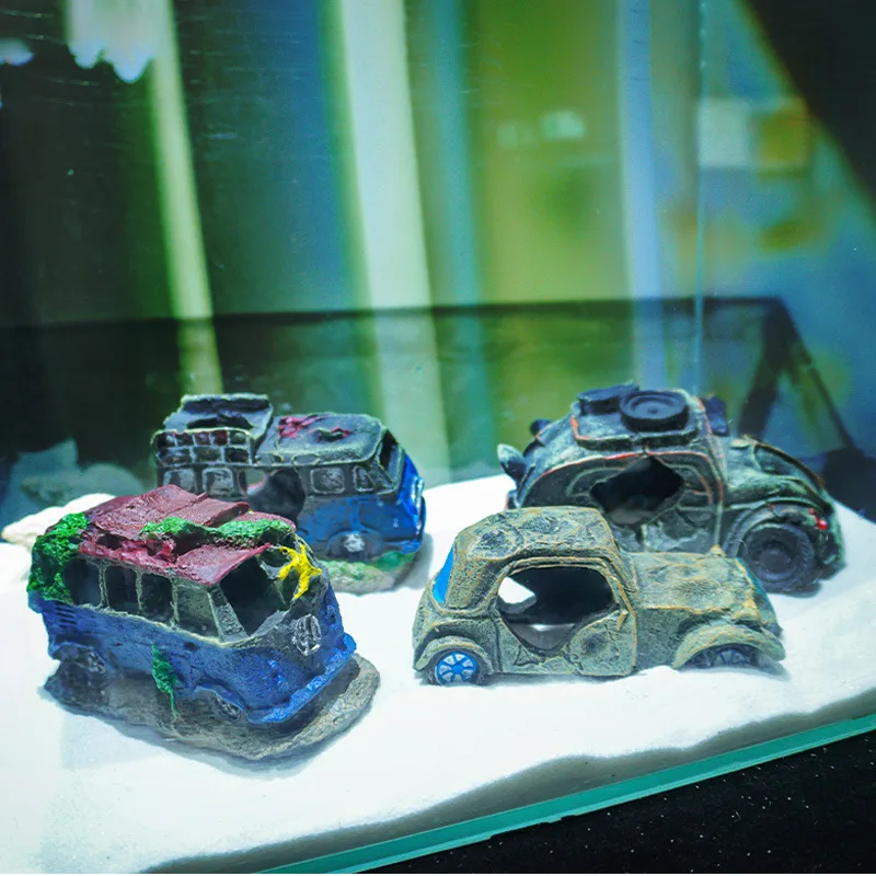 

Car Wreckage Fish Tank Statue Aquarium Landscape Ornaments Aquarium Decorations Home Resin Craft FIsh and Shrimp Hiding Place