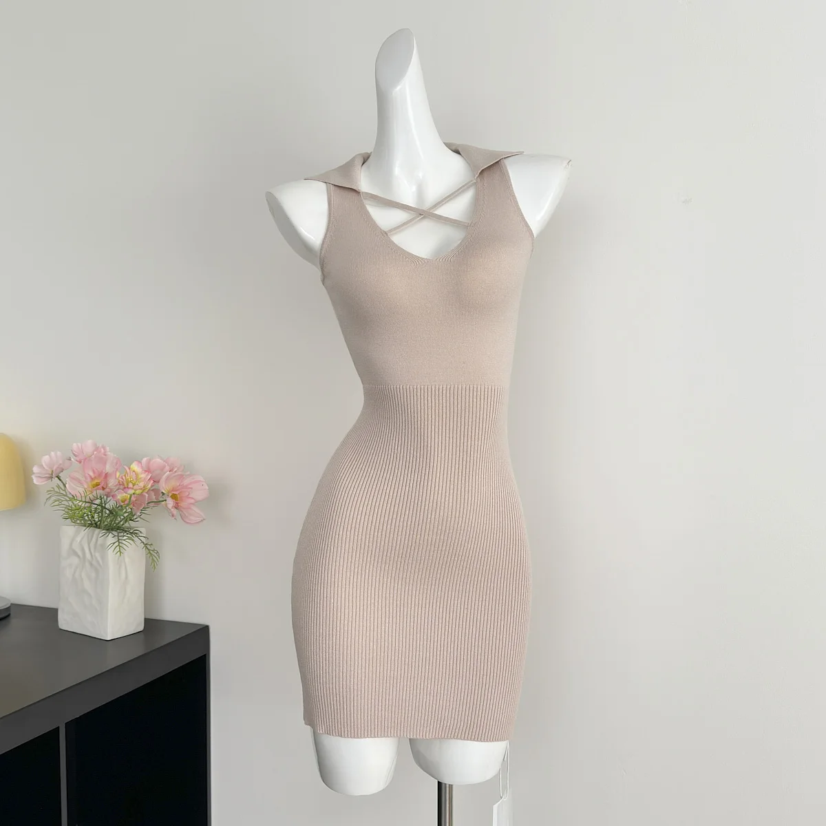 

Новинка весны 2026: Женский вязаный топ Kirei Cabelly в корейском стиле с перекрестными завязками, для повседневной носки