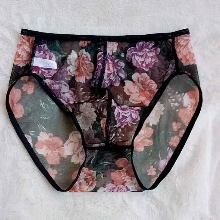 Man's Flower Grahics Middle Waist Brief Panty