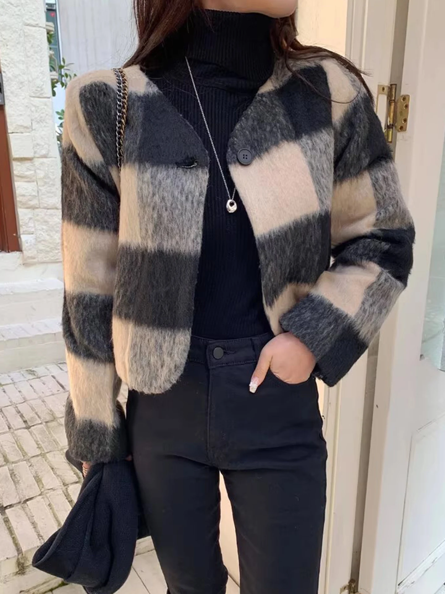 

Clothland Women Retro Plaid Woolen Jacket Long Sleeve One Button Checkered Female Retro Coats Mujer CB231