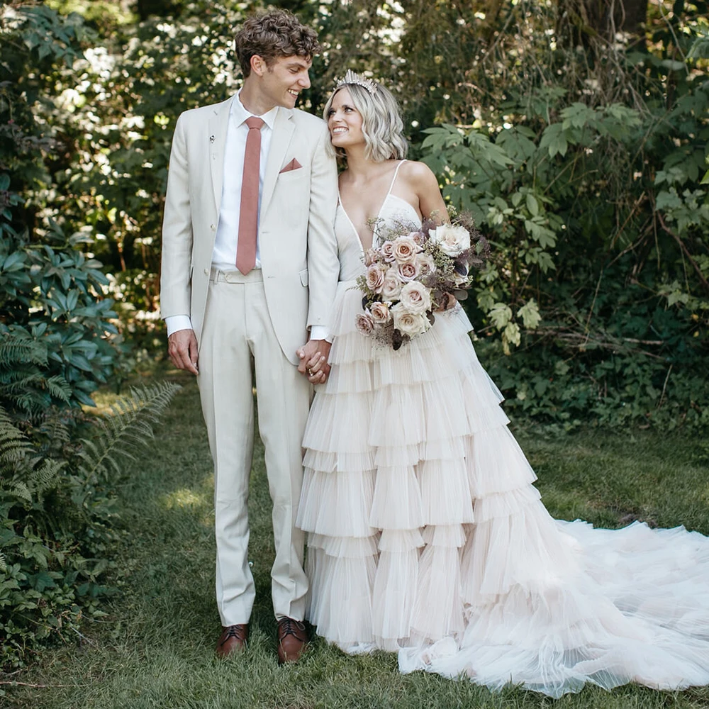 Aberto para trás cintas de espaguete plissado em camadas tule vestido de noiva feito sob encomenda princesa mais tamanho tutu inchado profundo v pescoço vestido de casamento