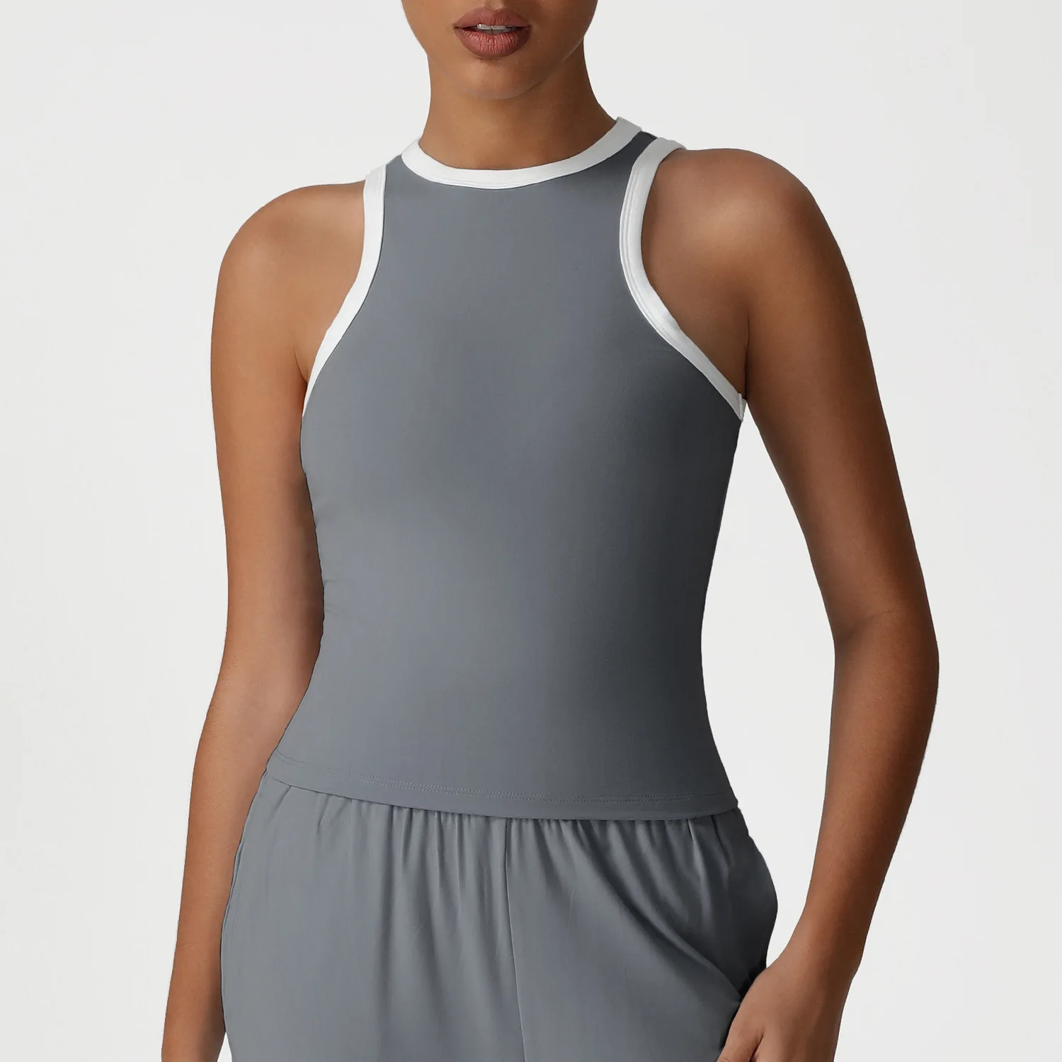 Women Colorblock Yoga Crop Tank Top with Chest Pad Stretch Sports Vest Slim Fit Gym Training Fitness Sleeveless Workout Shirt