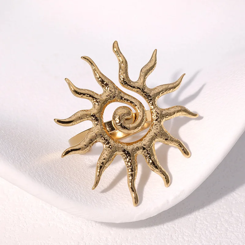 Vintage Spiral Shaped Sunflower Ring Woman Stainless Steel Personalized High-End Rings Adjustable Opening Prom Accessories Gift