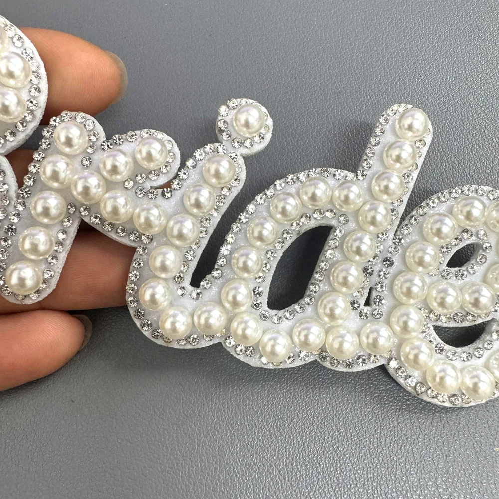 1 قطعة العروس السيدة رسالة اللؤلؤ مسار الحديد على التصحيح للملابس DIY بها بنفسك بقع المطرزة على الملابس الخياطة التصحيح منصهر زين