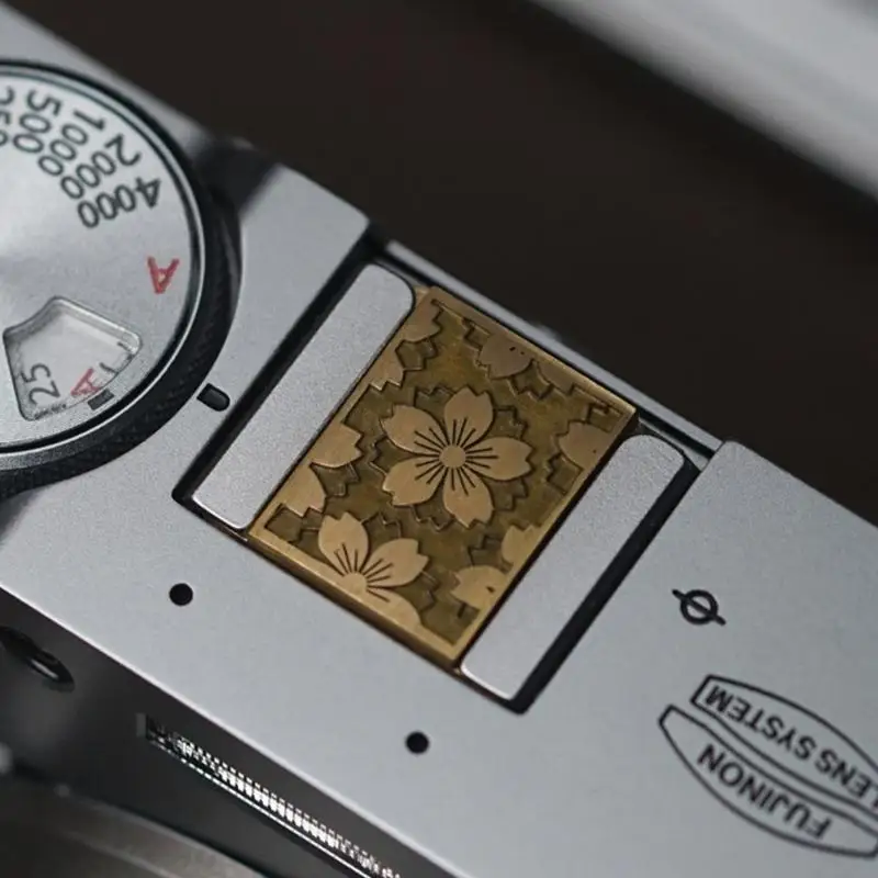 Durability Brass Shutter Release Button With Engraveds Florals Pattern For XT5/XT30 A7C2 Camera Enhances Grip Stability