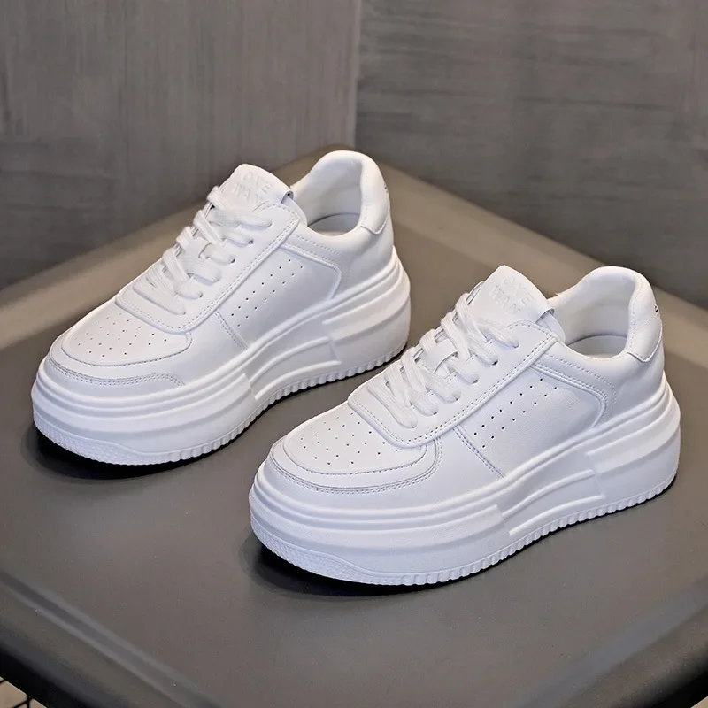 Luxe lederen damesschoenen nieuwe platform sneakers voor dames zomer mesh veterschoenen dames flats witte schoenen verhogen 3-5 cm