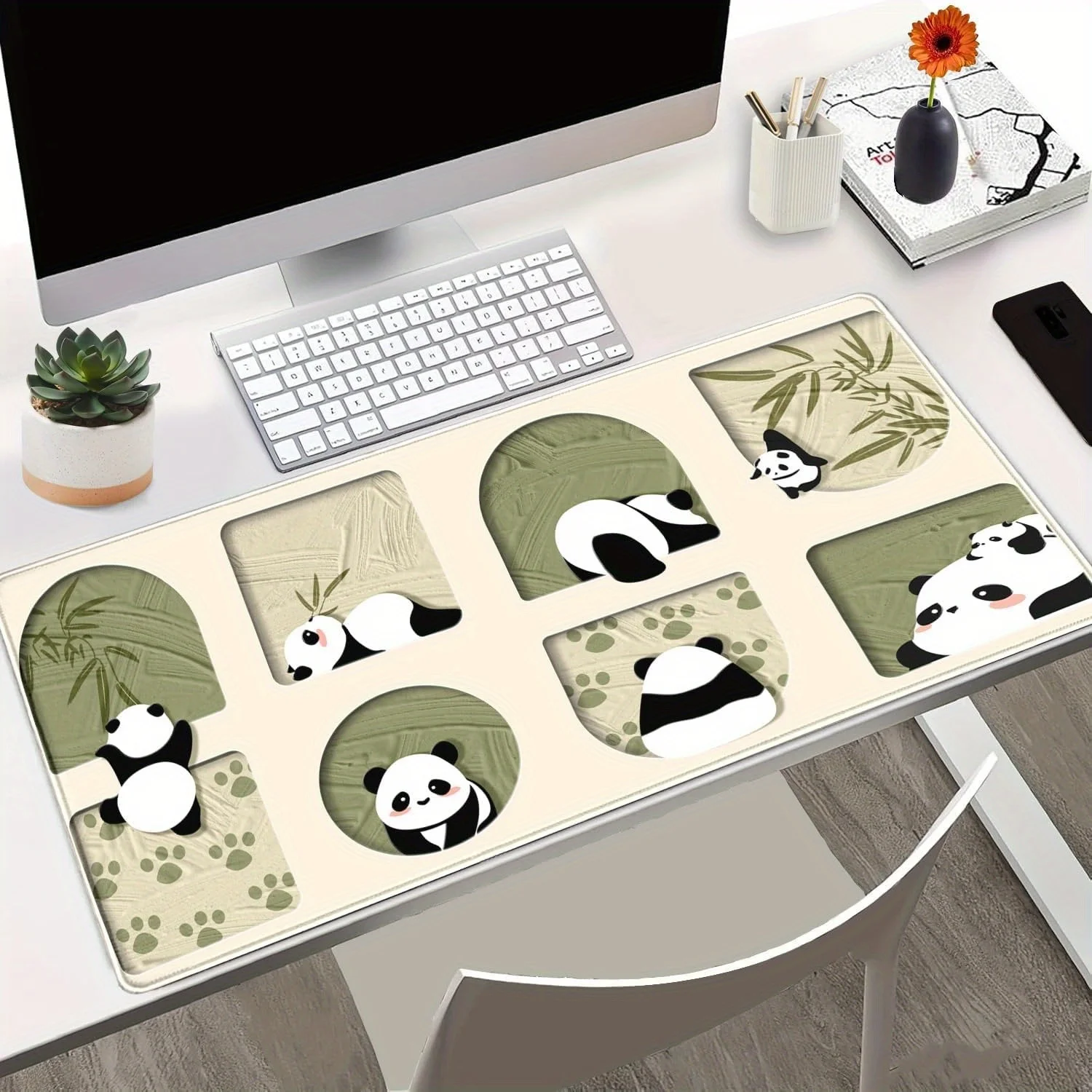 

The cute panda beige mouse pad, anti-slip rubber base and sewn edge expansion keyboard are suitable for office decoration